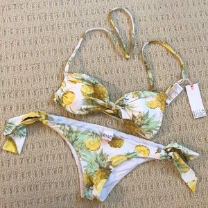 Billabong pineapple two piece cheeky bottom NWT